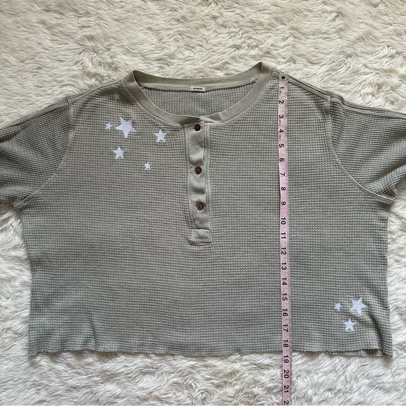 Monrow Top Oversized Crop Henley Thermal Shirt Star Embroidered Long Sleeve S - Picture 9 of 10